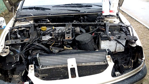 Замена радиатора на Renault Laguna I