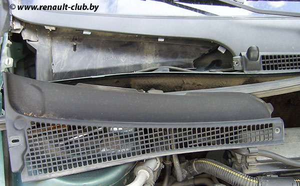 Замена фильтра салона Renault Laguna, фото 5